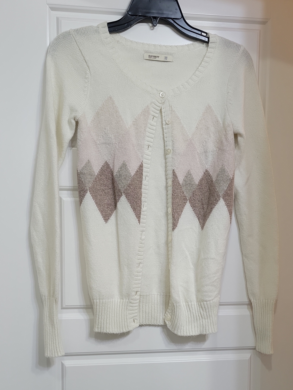 Old Navy Cream Argyle Button-Up Sweater Cardigan
